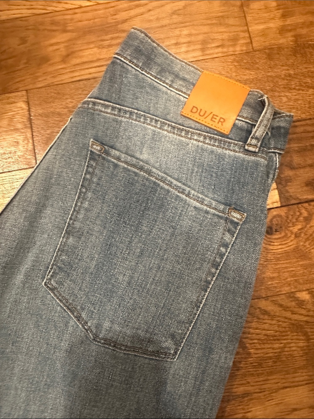 New no tags Duer jeans 28 x 27